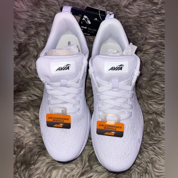 Avia Shoes - NEW AVIA White air cushioned midsole tennis shoes
